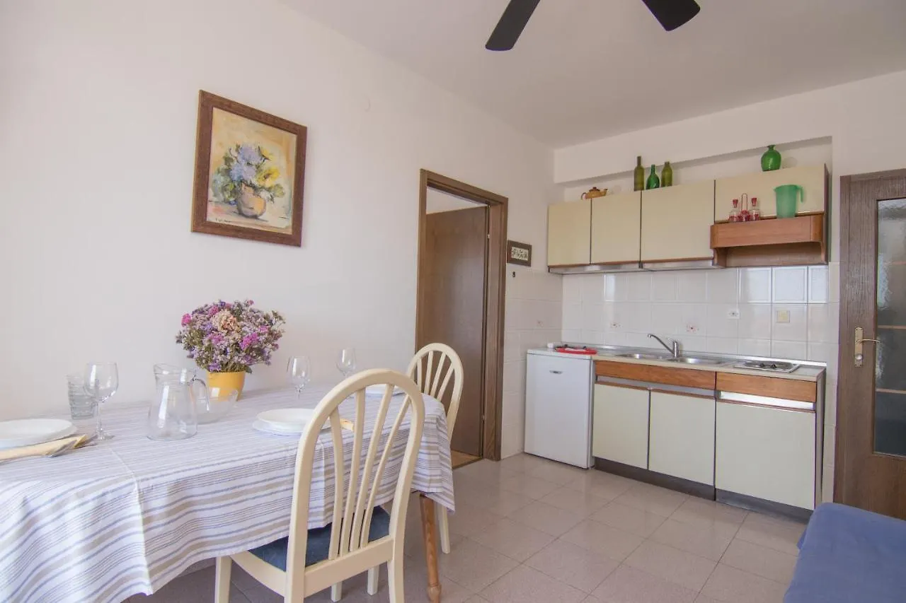 Apartmani Dekanic Krk Veglia 0*,