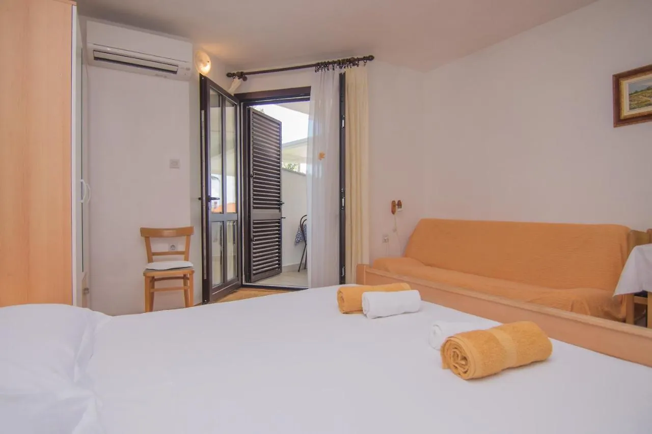 Apartmani Dekanic Krk Veglia