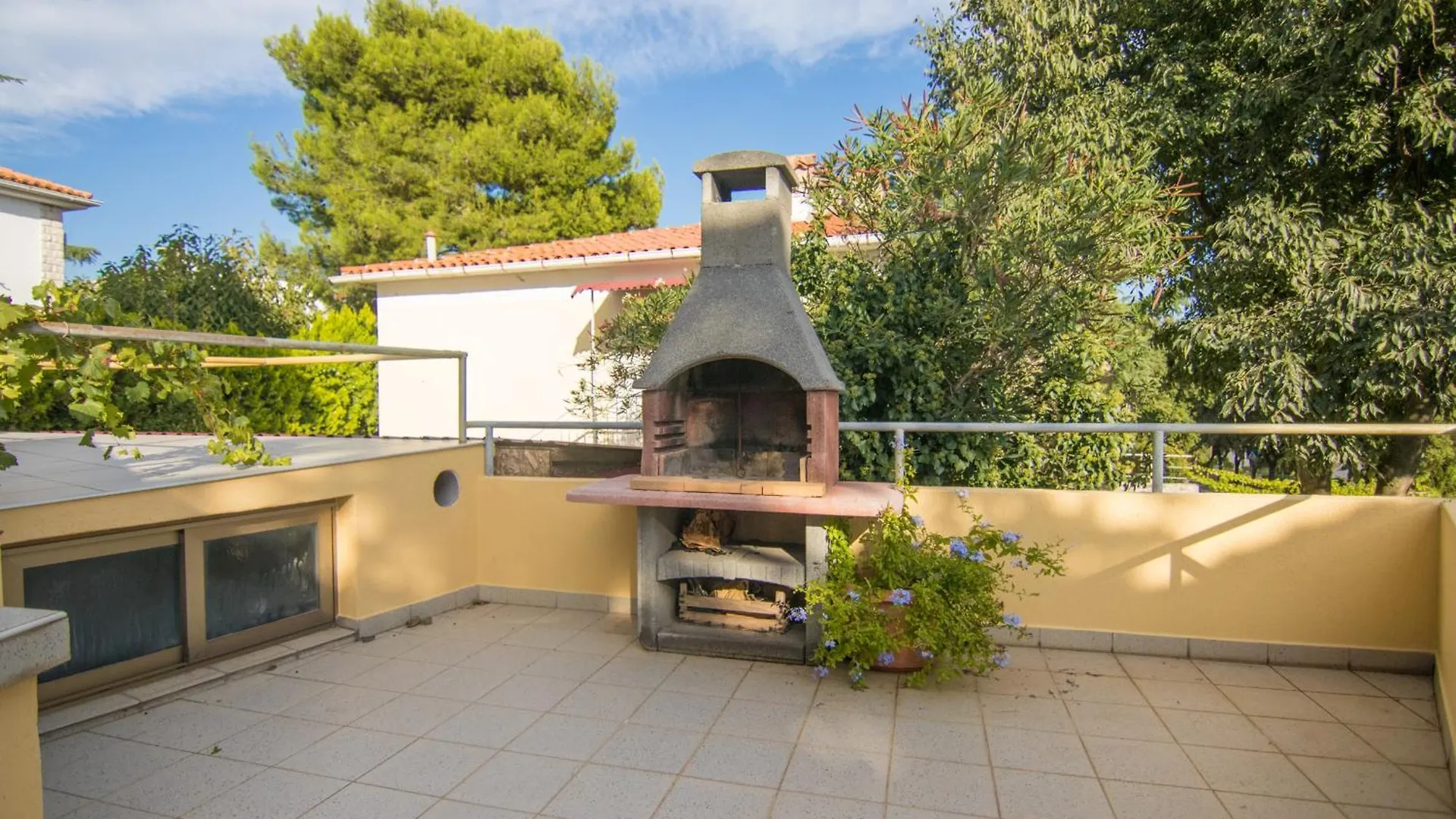 Apartmani Dekanic Krk Krk Town 0*,  Croazia